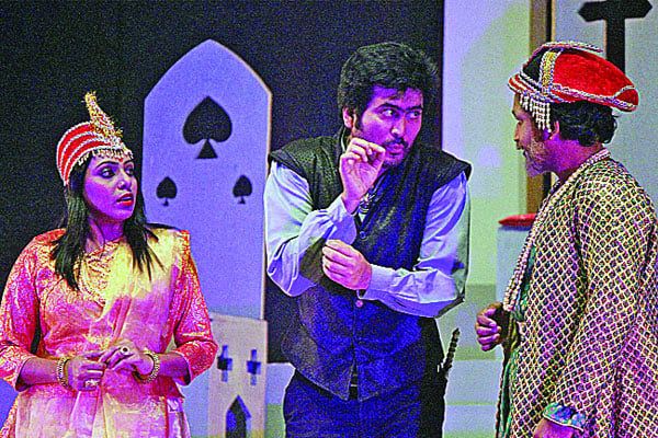 শিল্পকলায় হ্যামলেট মঞ্চস্থ