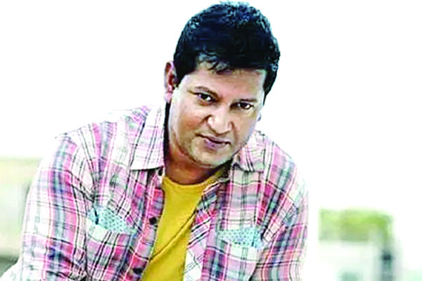 মনা চরিত্রে মাহফুজ