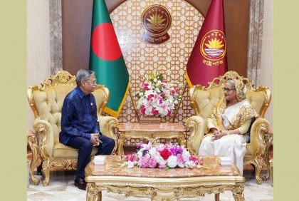 বঙ্গভবনে রাষ্ট্রপতির সঙ্গে প্রধানমন্ত্রীর সাক্ষাৎ

