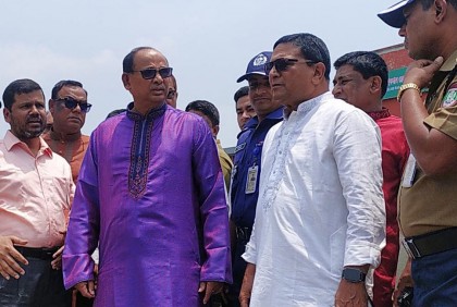 ট্রেনে সাশ্রয়ী ভাড়ায় যাতায়াত করতে পারছে মানুষ : রেলমন্ত্রী

