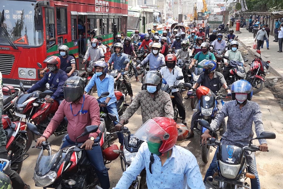 'কিছু লোক মোটরসাইকেল বন্ধ করতে চায় কিন্তু এটা ঠিক নয়'

