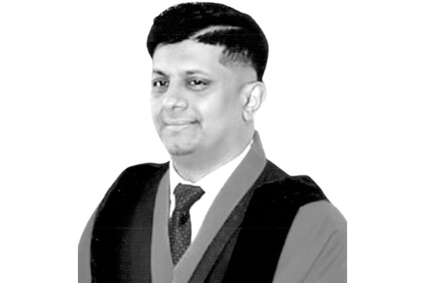 ব্রিটিশ ডেপুটি মেয়র বাংলাদেশি আমিনুল