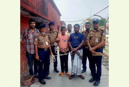 ঈশ্বরদীতে ট্রেনের তেল চুরির ঘটনায় ২ জনকে সাময়িক বরখাস্ত