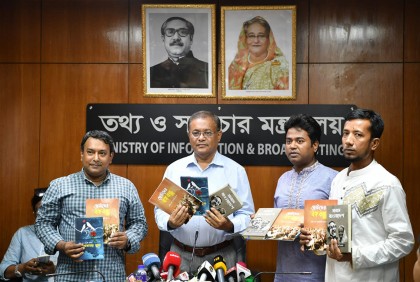 ‘স্যাংশন’ দিয়ে কোনো লাভ হয় না ‍: তথ্যমন্ত্রী