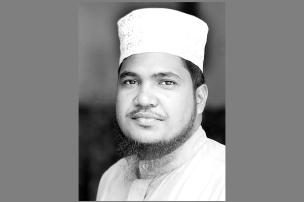 আল্লাহর দিকে বান্দা হাঁটলে আল্লাহ দৌড়ে আসেন