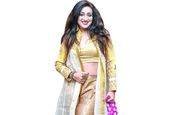দক্ষিণী সিনেমায় ঋতুপর্ণা