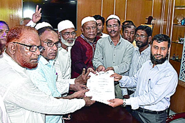 কর্মব্যস্ত লিটন, জাপার মনোনয়নপত্র জমা