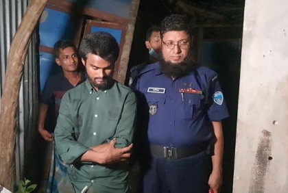 লক্ষ্মীপুরে মবিলের ভেজাল কারখানায় অভিযান, ব্যবসায়ী আটক