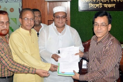 বাবুলের মনোনয়ন দাখিল, পরিকল্পিত উন্নয়নের প্রতিশ্রুতি আনোয়ারের