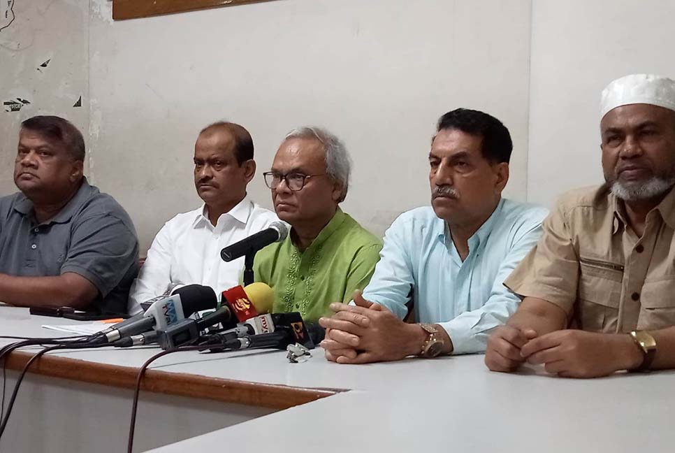 অবৈধ আওয়ামী লীগ সরকার দেশকে নরক রাষ্ট্রে পরিণত করেছে : রিজভী 

