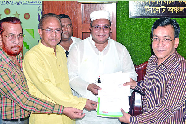 বাবুলের মনোনয়নপত্র দাখিল উন্নয়ন প্রতিশ্রুতি আনোয়ারের