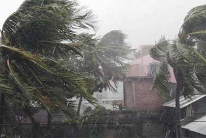 রাজধানীতে ৭৪ কি.মি বেগে কালবৈশাখী ঝড়