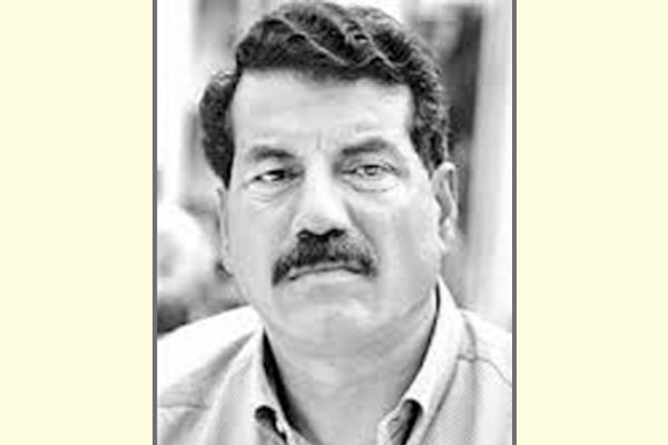এ কেমন স্ববিরোধিতা!