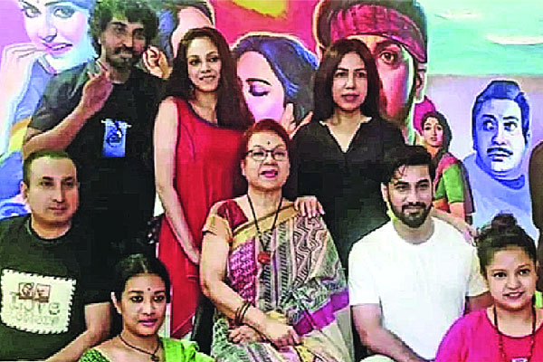 রংতুলিতে রঙিন সেইসব দিন