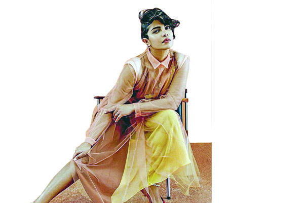 রান্নায় অদক্ষ প্রিয়াঙ্কা