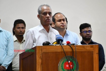 ভিসানীতি আন্তঃরাষ্ট্রীয় ব্যাপার : ইসি আলমগীর