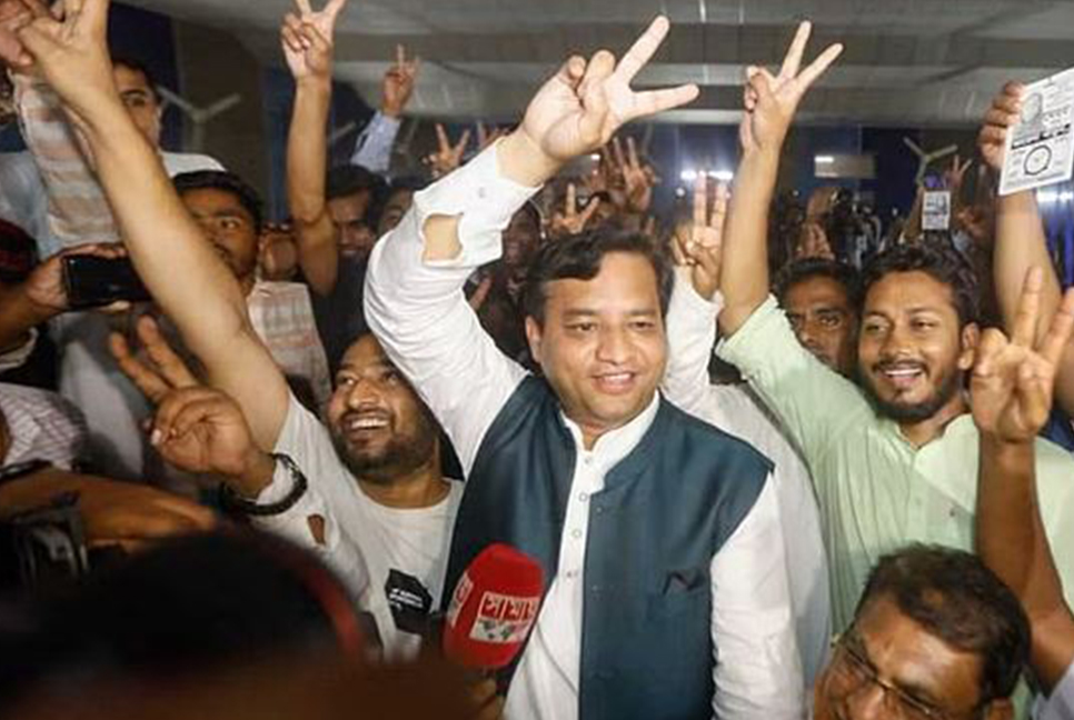 মায়ের বিজয়ের পর যা বললেন জাহাঙ্গীর আলম