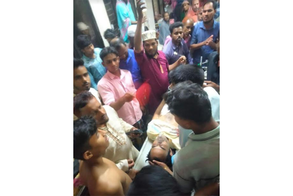 নোয়াখালীতে আওয়ামী লীগ নেতা গুলিবিদ্ধ