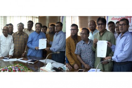 
বরিশাল সিটি নির্বাচনে ৭ মেয়র প্রার্থীর মাঝে প্রতীক বরাদ্দ  
