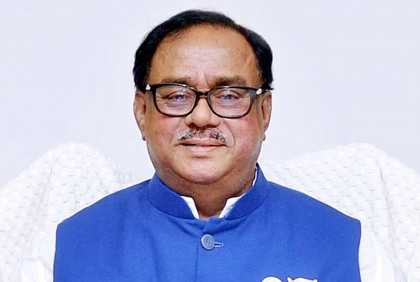 ‘বিনোদন লাভে মোবাইলে বুঁদ না হয়ে মাঠে এসে খেলোয়াড়দের উৎসাহ দিন’

