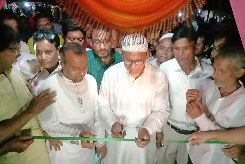 কোন্দলে ভাগ হয়ে গেল লালপুর আওয়ামী লীগের দলীয় কার্যালয়