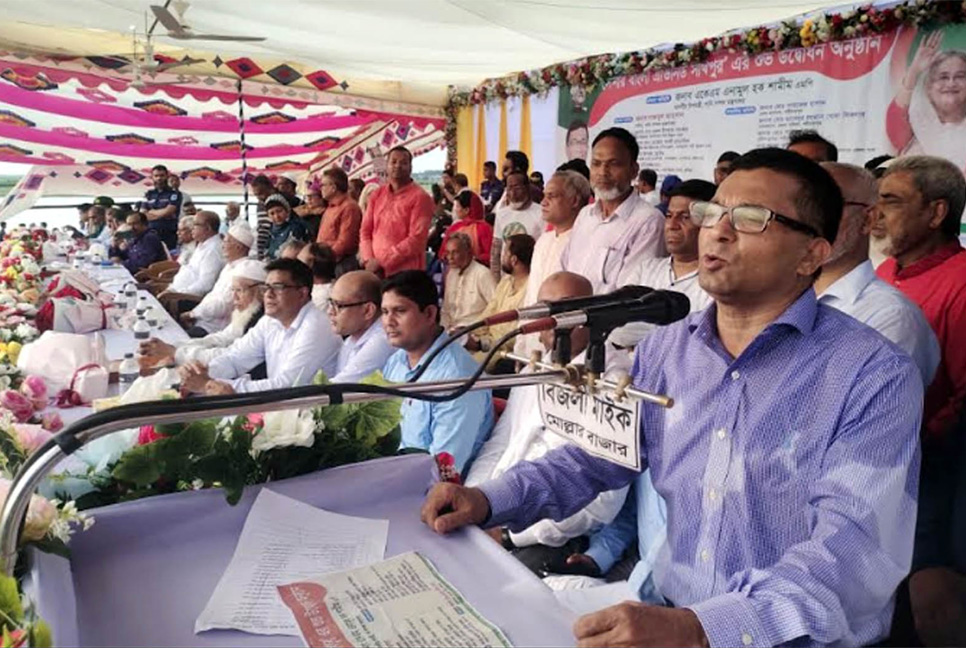 ‘বাংলাদেশের উন্নয়নে শেখ হাসিনার বিকল্প নেই’

