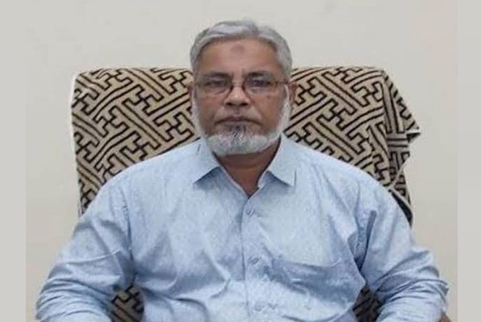 আন্দোলনের মুখে রুয়েট ভিসির পদত্যাগ 
