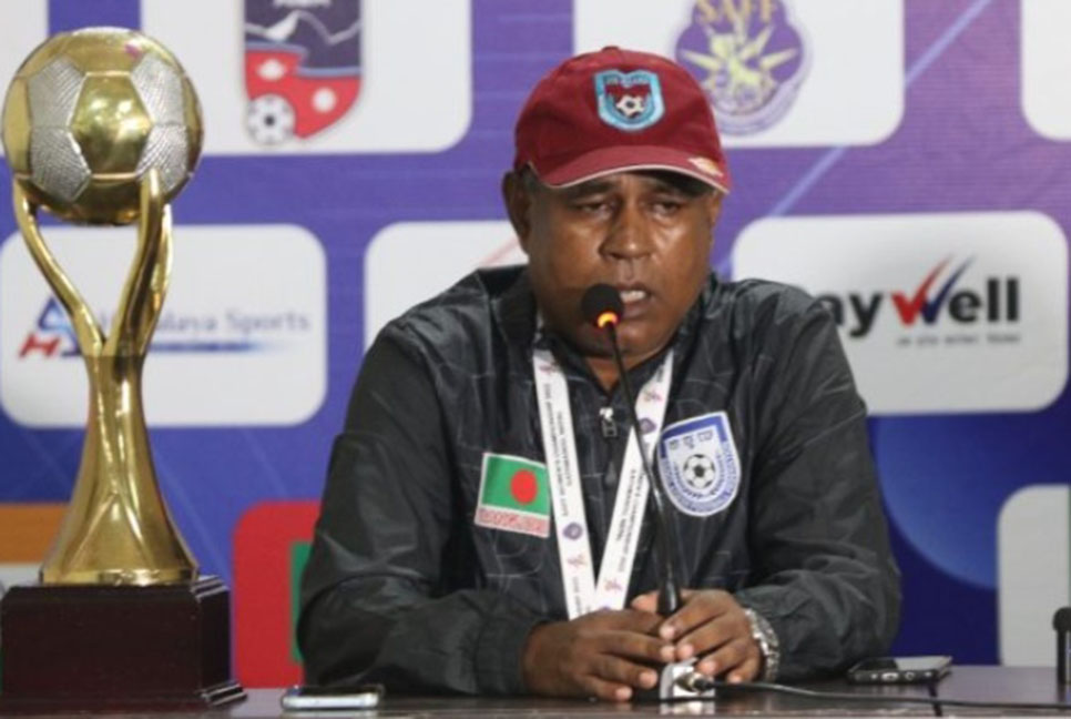 বাফুফেতে পদত্যাগপত্র পাঠিয়েছেন কোচ ছোটন

