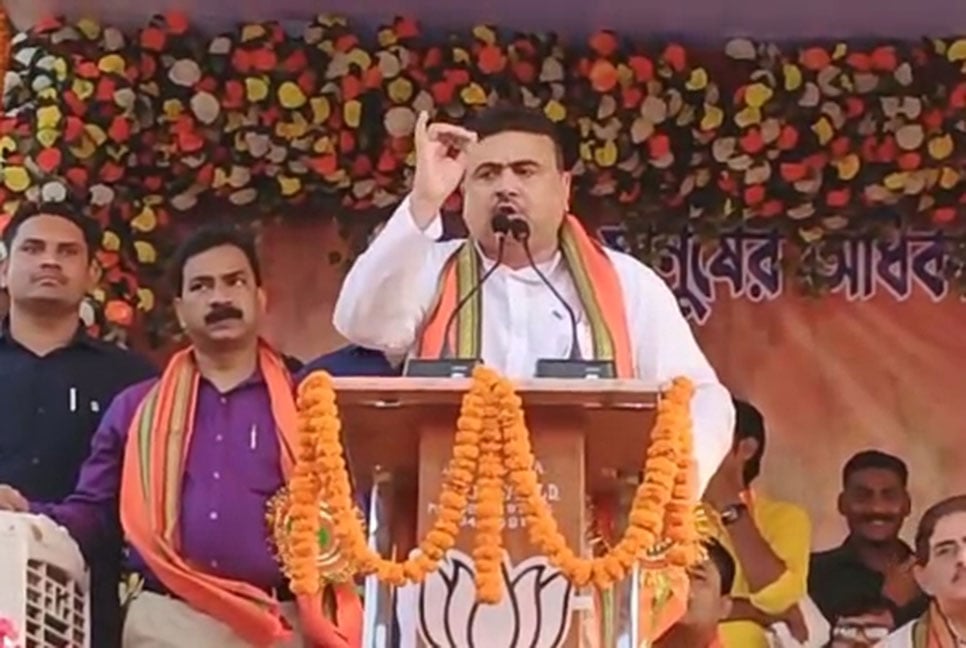 কাঁটাতার ডিঙিয়ে আসা সব হিন্দু-মুসলমানকে চলে যেতে হবে: শুভেন্দু