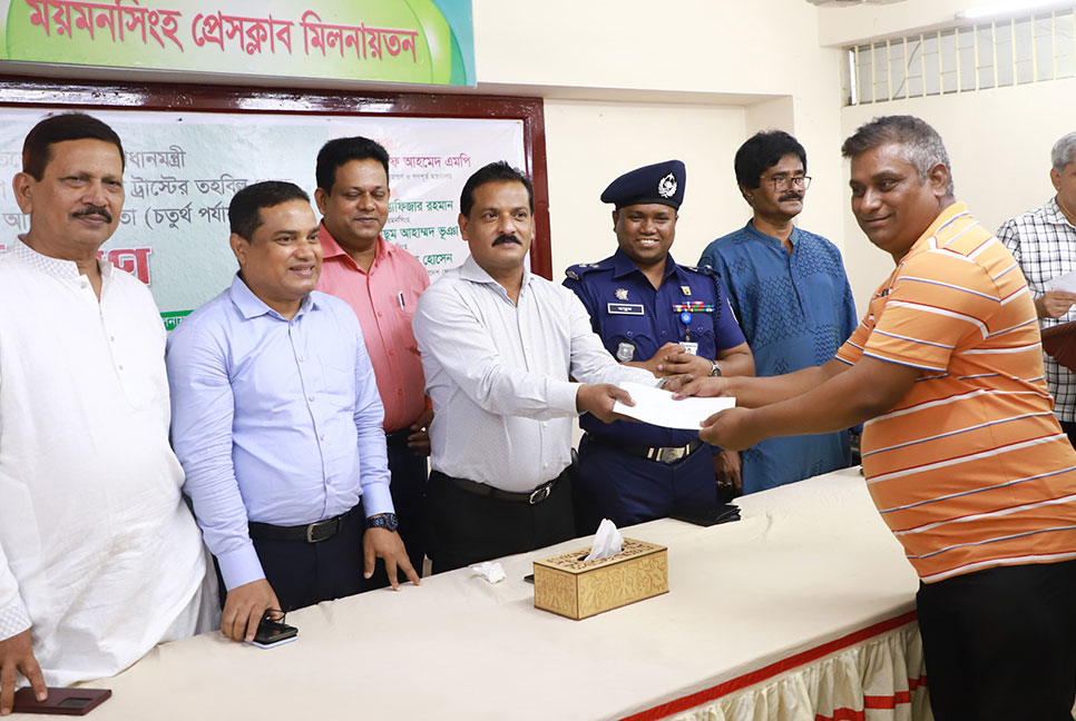 ‘সাংবাদিকদের কল্যাণে সরকার সবসময় কাজ করছে’