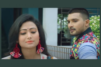 ফের নজর কাড়লেন অধরা

