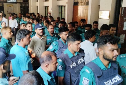 তারেক-জোবায়দার মামলার সাক্ষ্যগ্রহণে আইনজীবীদের হট্টগোল, পুলিশ মোতায়েন