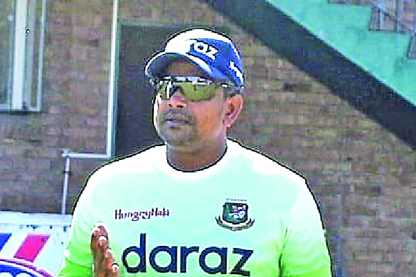 ‘বৈচিত্র্য ও কৌশল নিয়ে কাজ করছি’