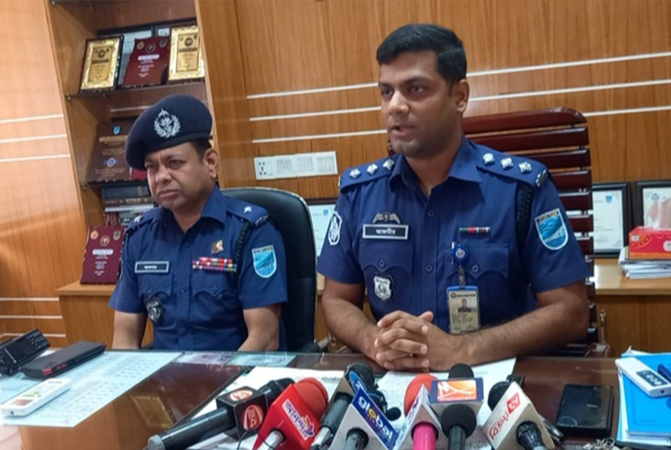 কালিয়াকৈরে অজ্ঞান পার্টির চার সদস্য গ্রেফতার