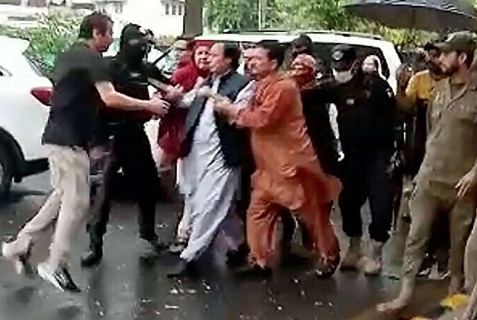 ইমরান খানের দলের প্রেসিডেন্ট পারভেজ এলাহি গ্রেফতার