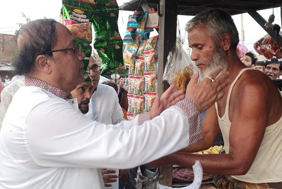 বিভিন্ন এলাকায় খায়রুজ্জামান লিটনের গণসংযোগ
