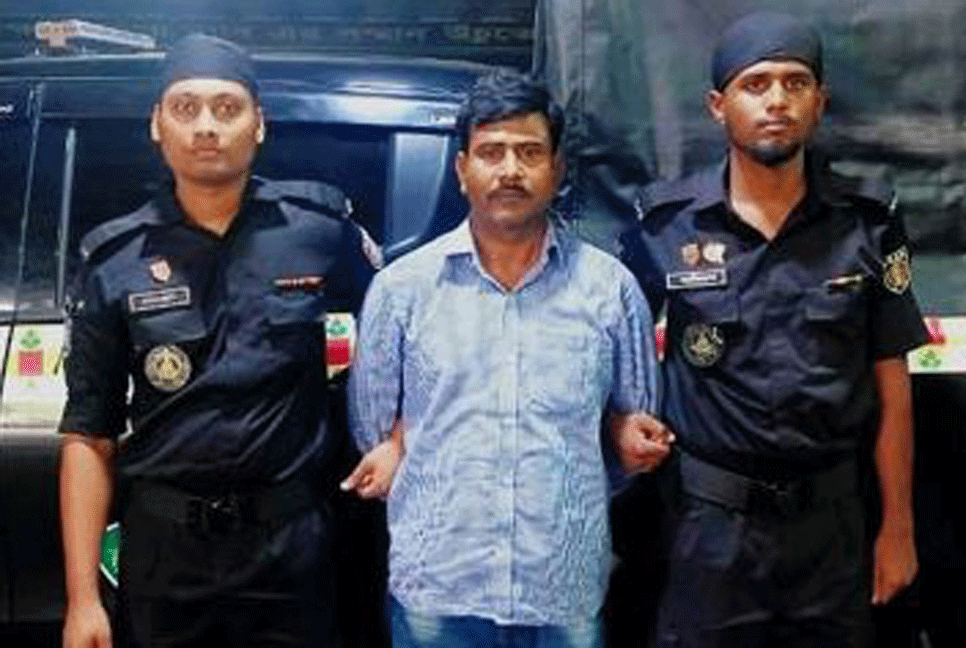 যাত্রাবাড়ীতে র‍্যাবের অভিযানে ইয়াবাসহ মাদক বিক্রেতা আটক 