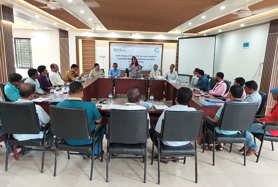 নেত্রকোনায় পানিতে ডুবে শিশু মৃত্যু প্রতিরোধে প্রশিক্ষণ কর্মশালা 