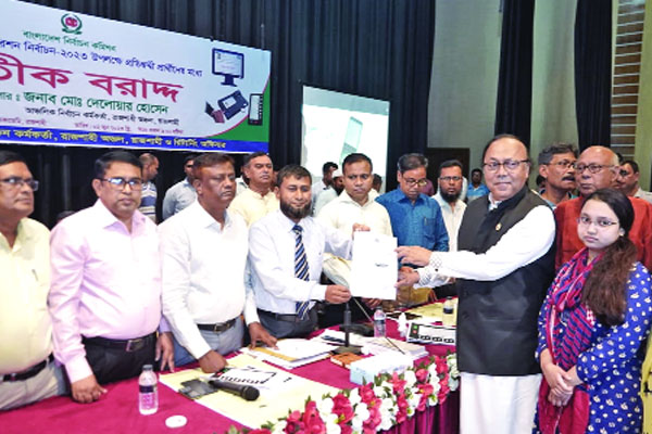 শুরু হলো মাঠের লড়াই