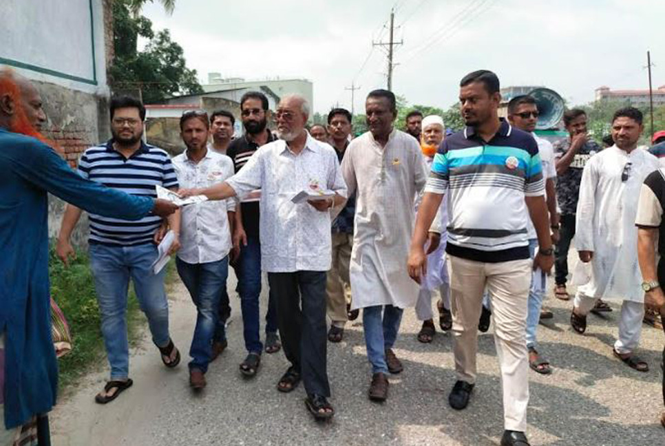 কেসিসি নির্বাচন : প্রখর রোদেও গণসংযোগে ব্যস্ত প্রার্থীরা 