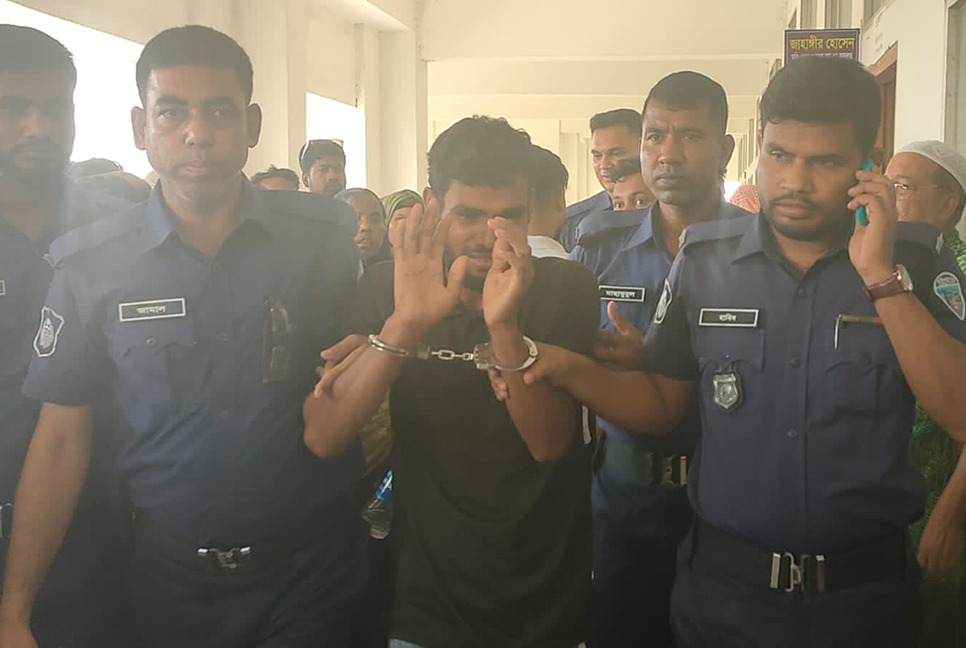 কুমিল্লায় স্কুলছাত্র হত্যায় ৫ জনের ফাঁসি