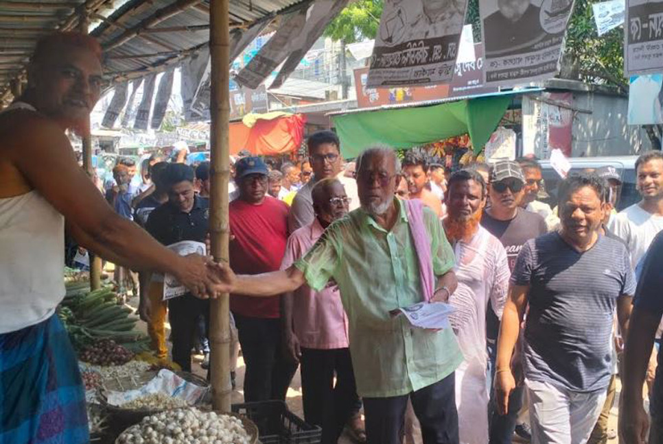 কেসিসি নির্বাচন: গণসংযোগে ব্যস্ত প্রার্থীরা দিচ্ছেন নানা প্রতিশ্রুতি  