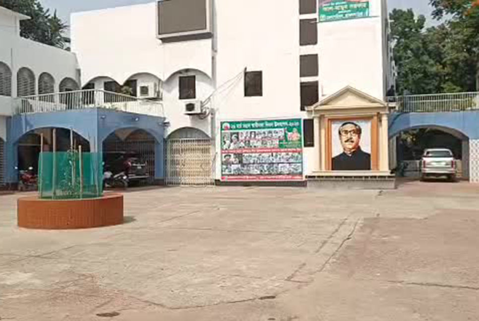 ব্রাহ্মণবাড়িয়া জেলা পরিষদের প্যানেল চেয়ারম্যান নির্বাচন স্থগিত 