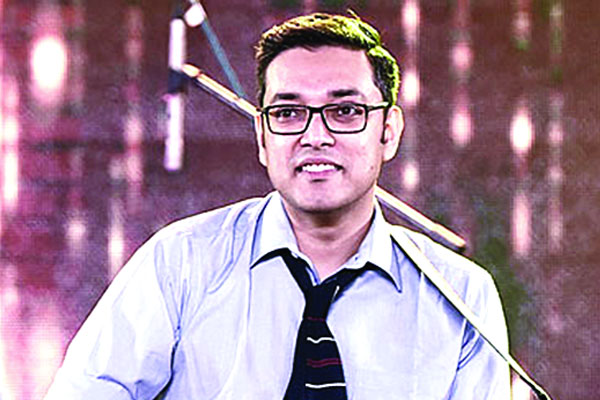 ঢাকায় কনসার্টে