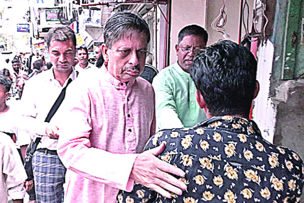 বরিশালে আজীবন বহিষ্কার রূপনসহ ১৮ নেতা
