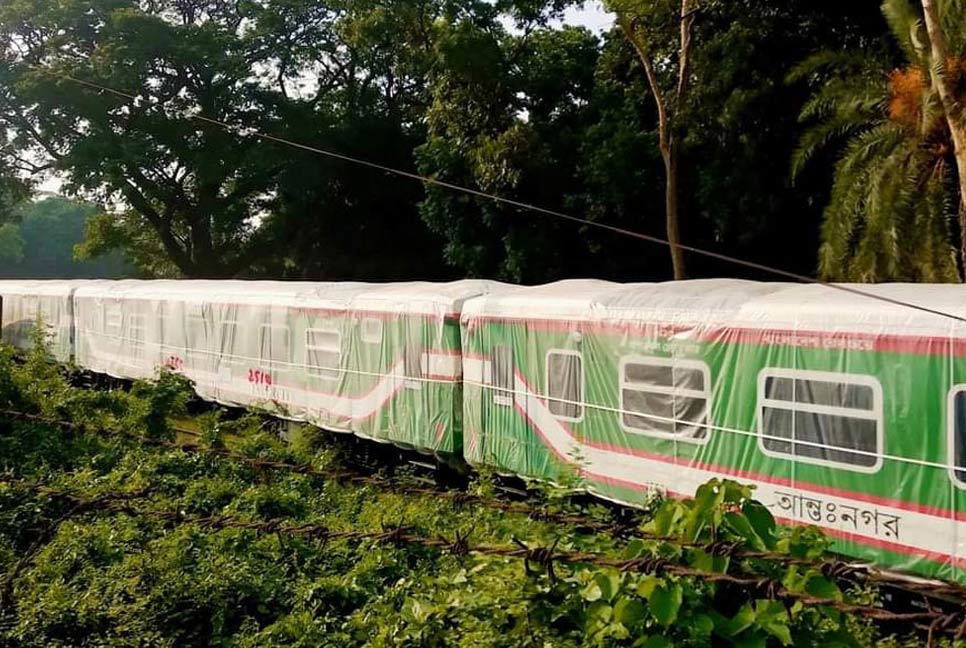 আজ থেকে কোরিয়ান রেকে চলবে সুবর্ন এক্সপ্রেস