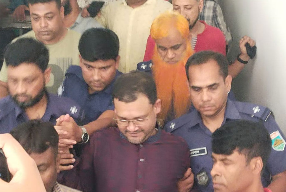 চাঁপাইনবাবগঞ্জে স্বেচ্ছাসেবক লীগ নেতা জেম হত্যা মামলায় পৌর মেয়র কারাগারে 
