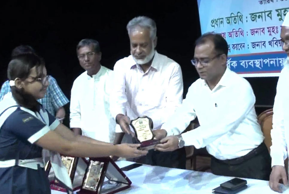 মানিকগঞ্জে দুর্নীতি বিরোধী জাতীয় বিতর্ক প্রতিযোগিতা অনুষ্ঠিত