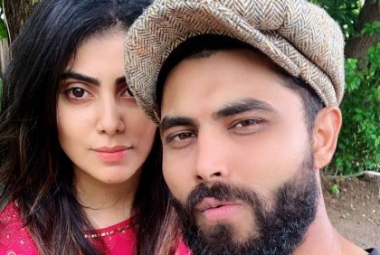 সিনেমাকেও হার মানায় জাদেজা-রিভাবার প্রেমকাহিনি
