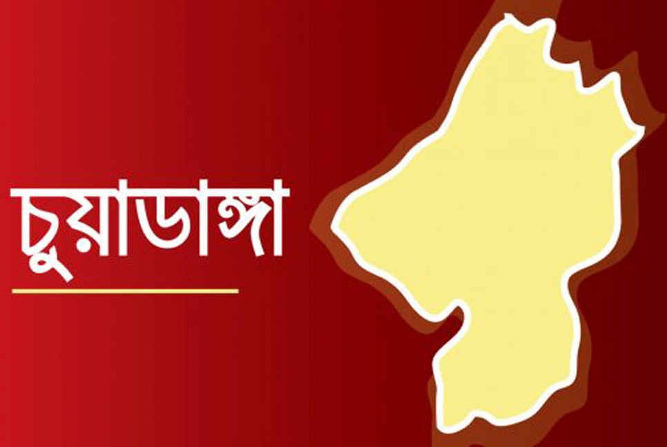 প্রধান শিক্ষককে স্যান্ডেল দিয়ে পেটালেন কৃষকলীগ নেত্রী
